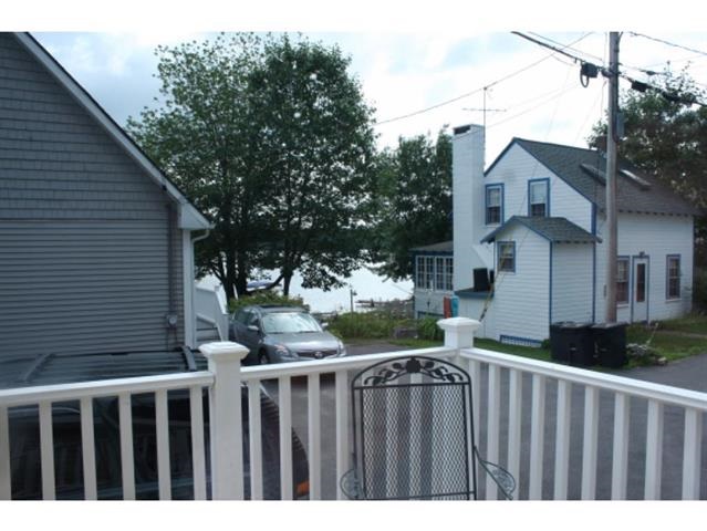 142 Chases Grove Road Derry, NH 03038 - Photo 12 of 17