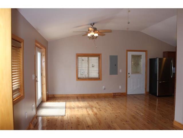 142 Chases Grove Road Derry, NH 03038 - Photo 5 of 17