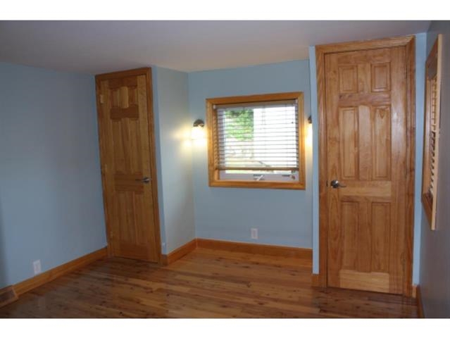 142 Chases Grove Road Derry, NH 03038 - Photo 10 of 17