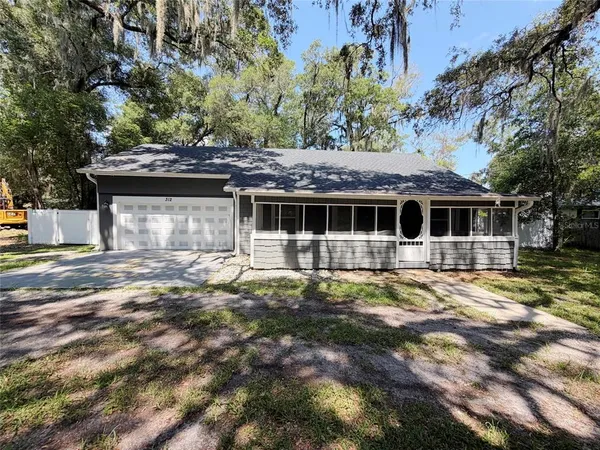 $325,000 | 312 Wade Avenue, DeLand, FL 32724