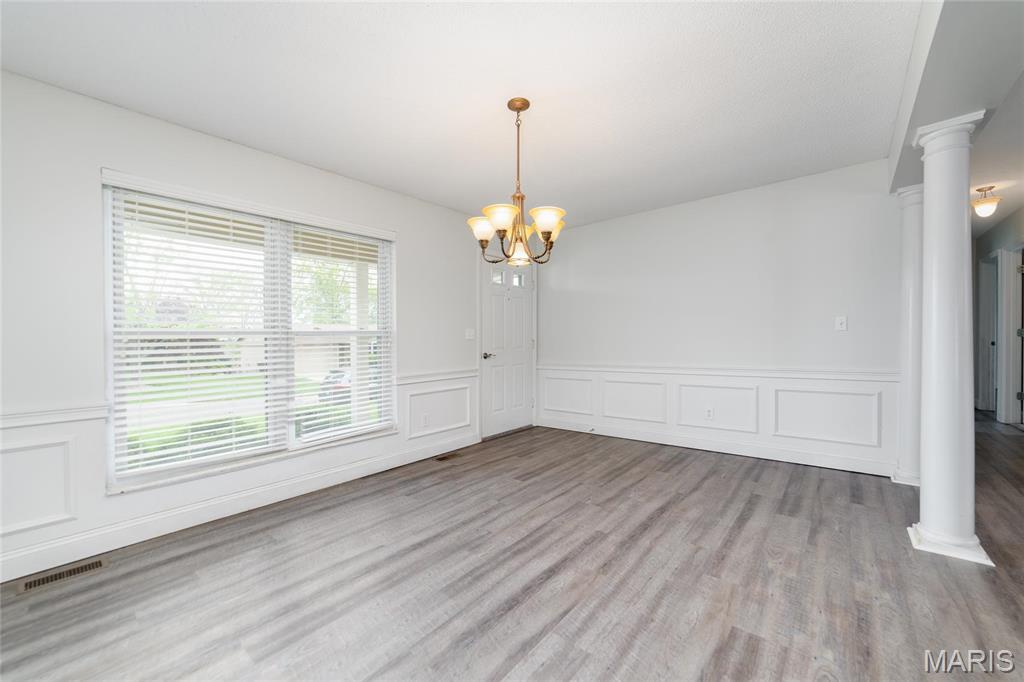 212 Universal Drive St. Peters, MO 63376 - Photo 4 of 17