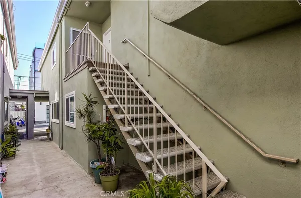 $2,000 | 16862 12th Street, Unit 4, Sunset Beach, CA 90742