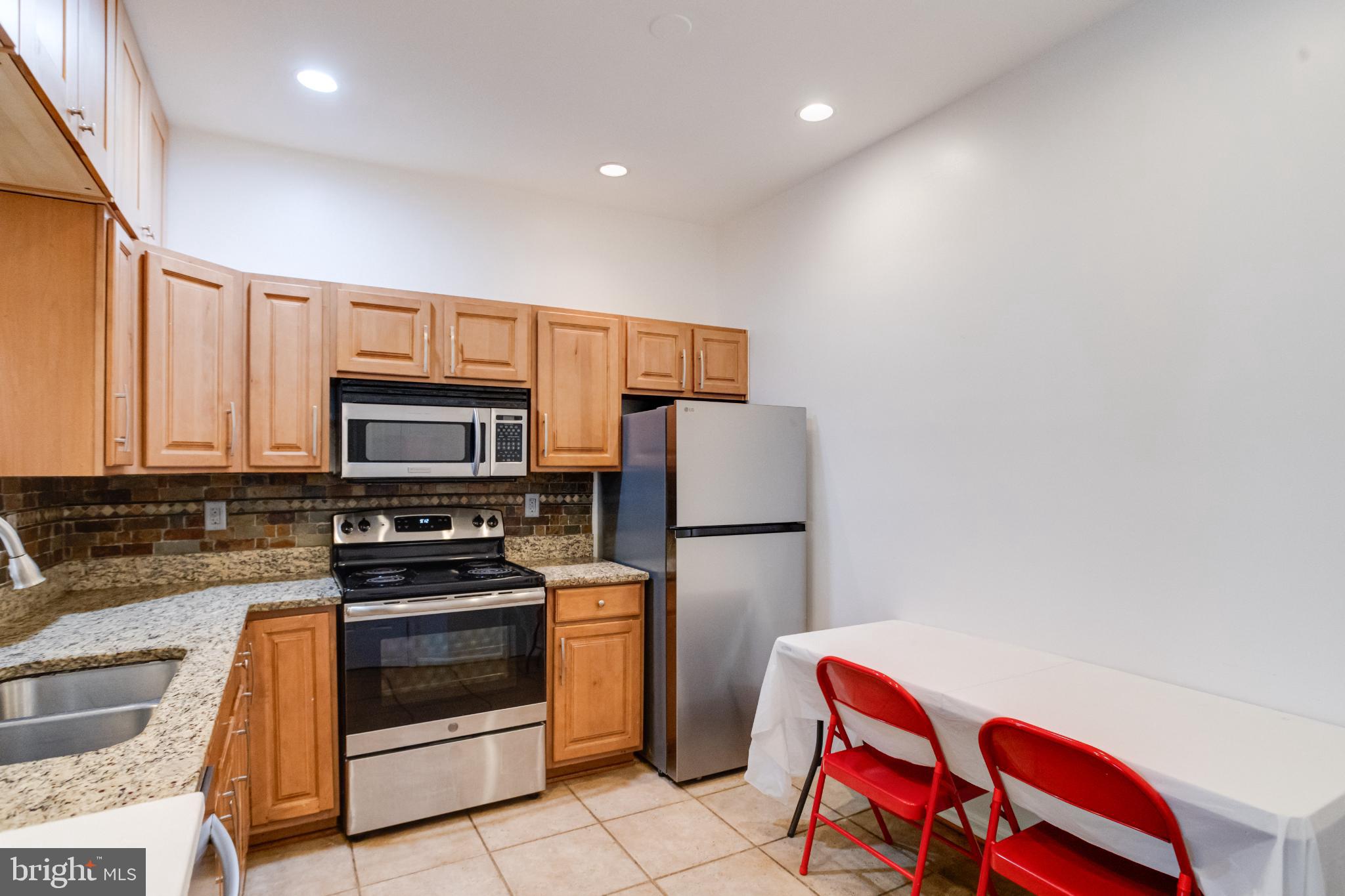 2006 Ripley Point Court Odenton, MD 21113 - Photo 12 of 51 Kitchen