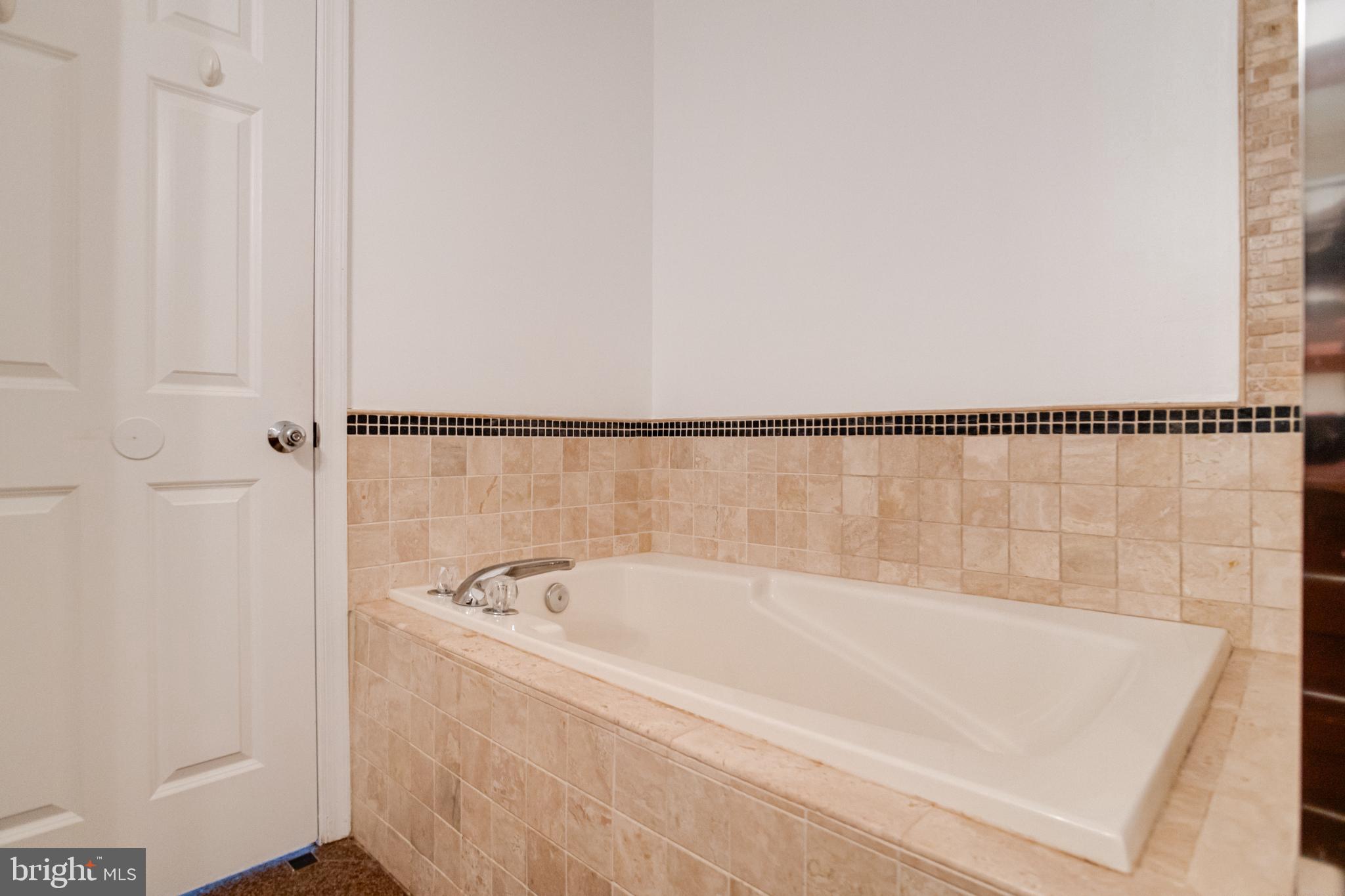 2006 Ripley Point Court Odenton, MD 21113 - Photo 41 of 51 Primary Bedroom En Suite Bath, Soaking Tub