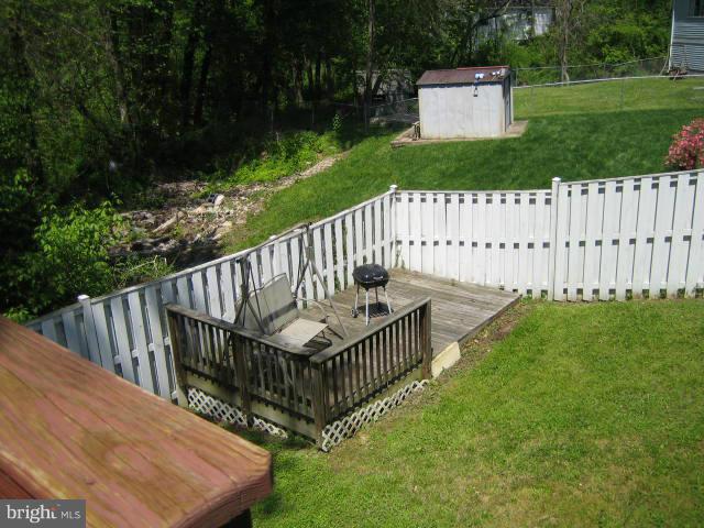 3217 Napper Road Alexandria, VA 22306 - Photo 28 of 28 Exterior (Rear)