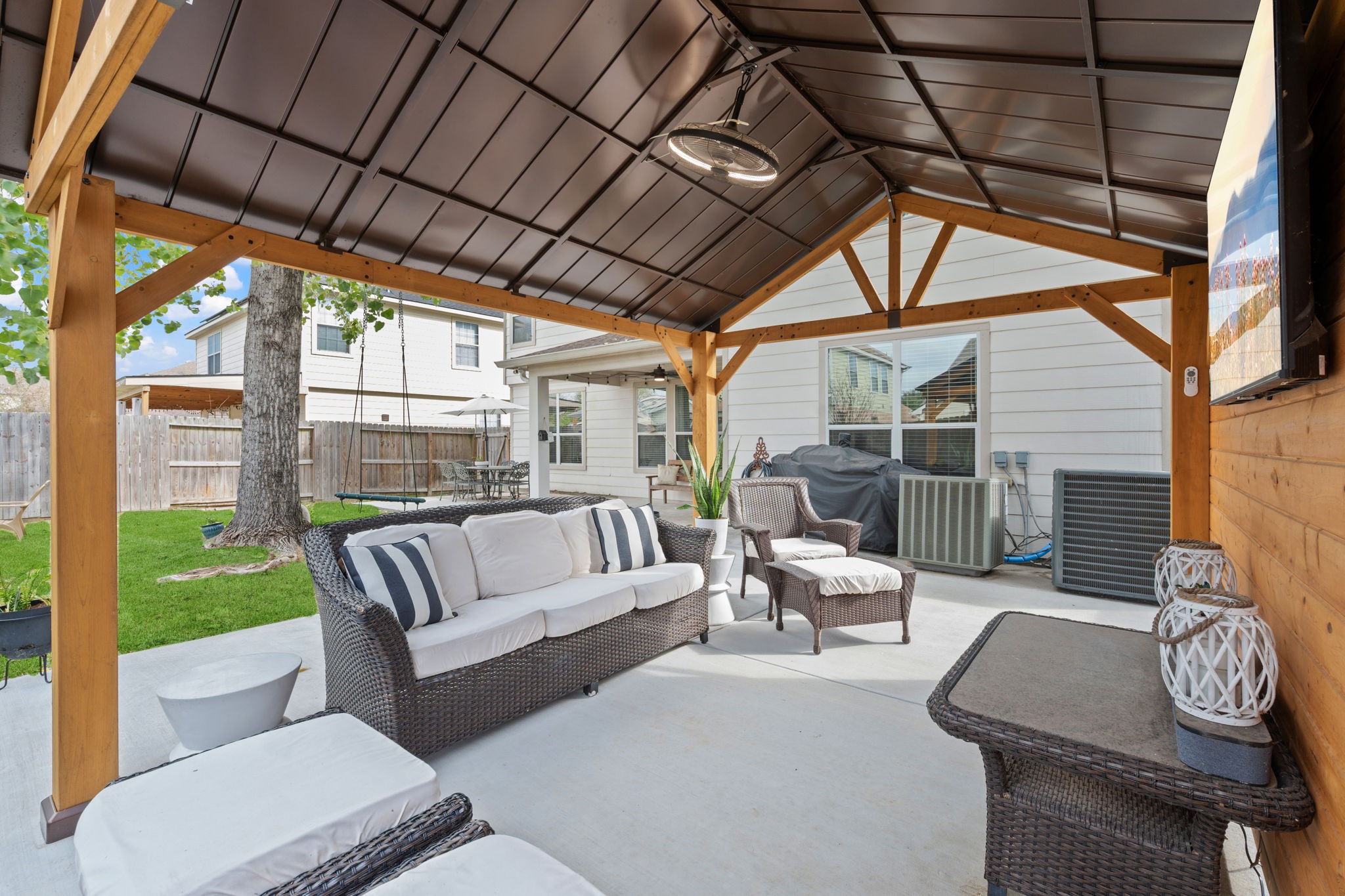 29631 Legends Line Drive Spring, TX 77386 - Photo 3 of 35 a balcony with furniture