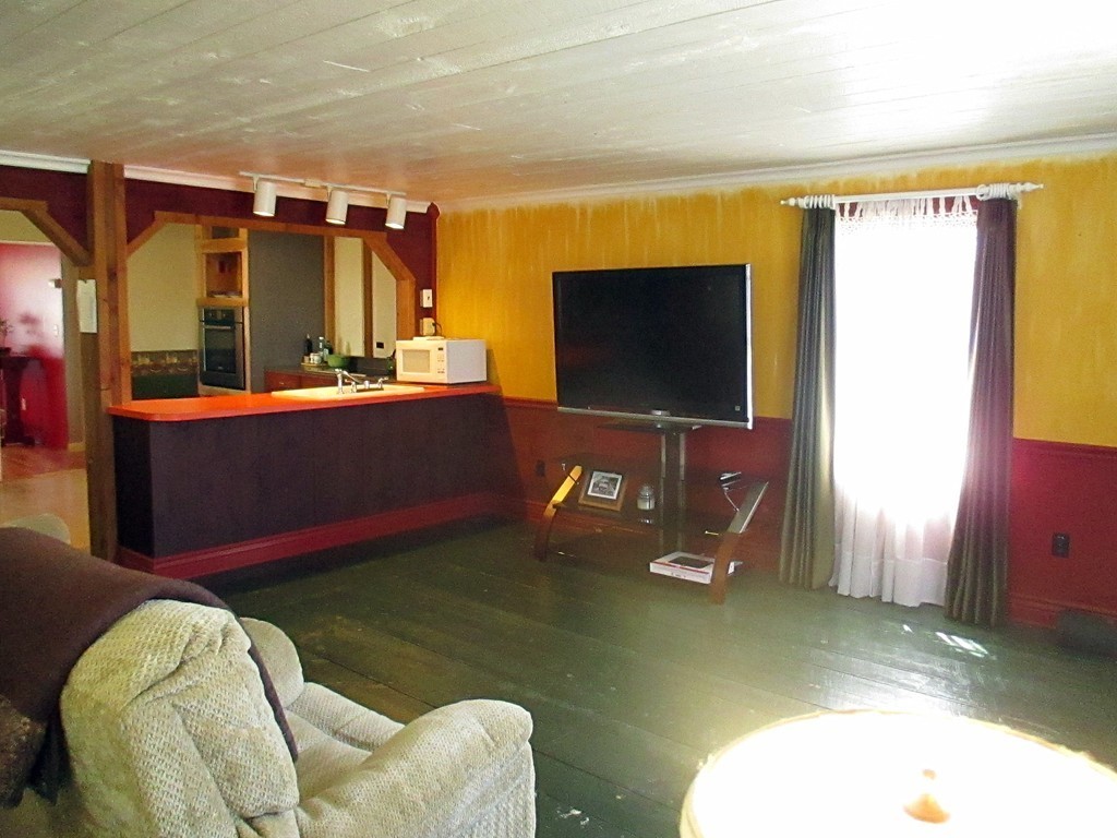 46 Roberta Road Blackstone, MA 01504 - Photo 13 of 30 Gallery Image 13