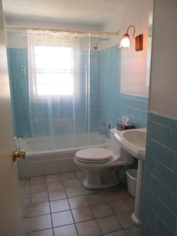 46 Roberta Road Blackstone, MA 01504 - Photo 15 of 30 Gallery Image 15