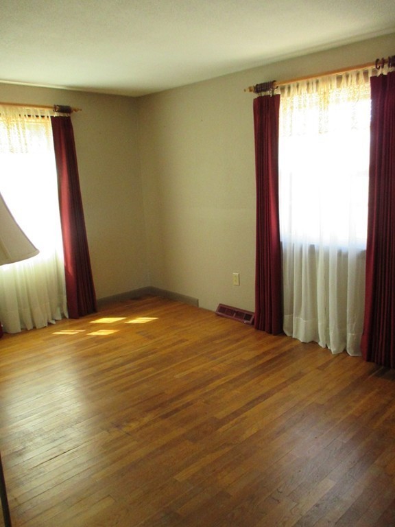 46 Roberta Road Blackstone, MA 01504 - Photo 18 of 30 Gallery Image 18