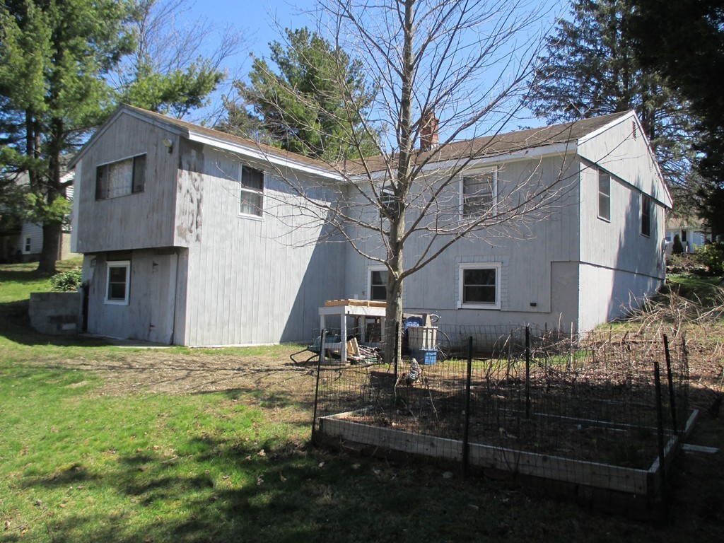 46 Roberta Road Blackstone, MA 01504 - Photo 20 of 30 Gallery Image 20