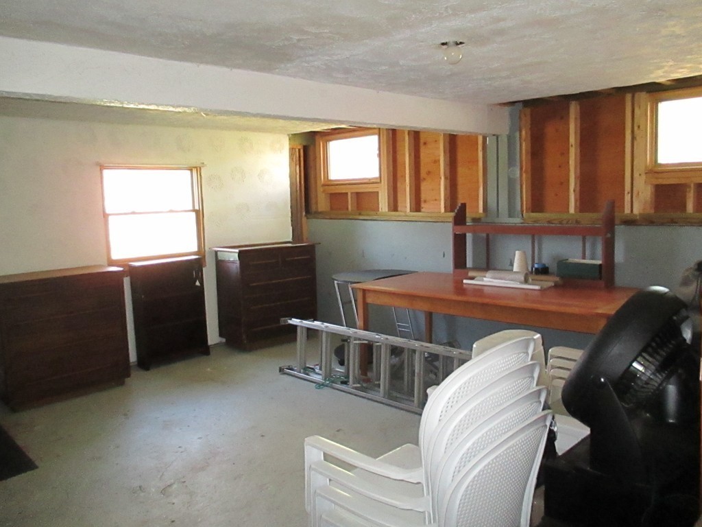 46 Roberta Road Blackstone, MA 01504 - Photo 21 of 30 Gallery Image 21