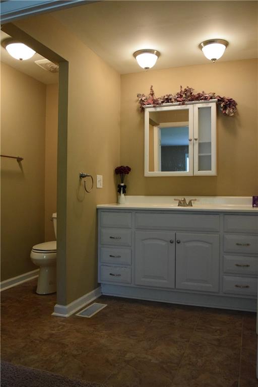1722 Shawnee Road Indianapolis, IN 46260 - Photo 16 of 17 Gallery Image 16
