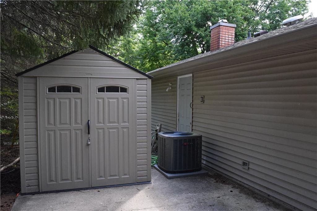 1722 Shawnee Road Indianapolis, IN 46260 - Photo 17 of 17 Gallery Image 17
