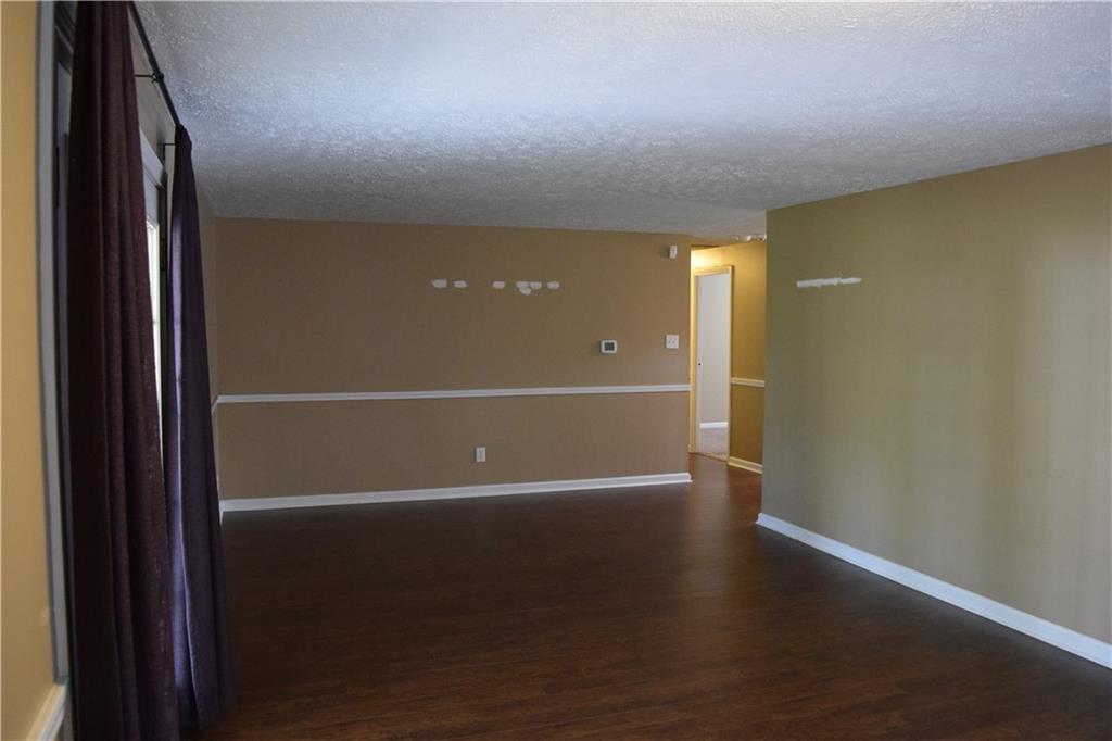 1722 Shawnee Road Indianapolis, IN 46260 - Photo 3 of 17 Gallery Image 3