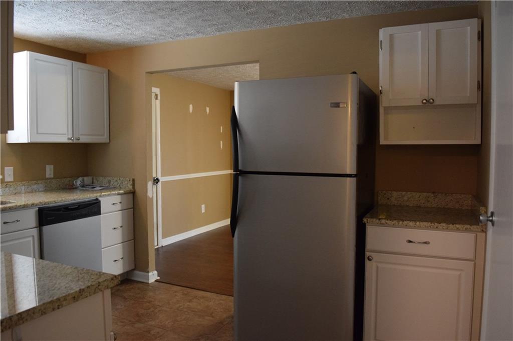 1722 Shawnee Road Indianapolis, IN 46260 - Photo 7 of 17 Gallery Image 7
