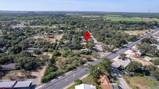 $175,000 | 806 South Park Street, Uvalde, TX 78801