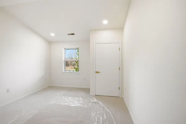 $329,000 | 18520 Emerald Circle, Unit F, Brookfield, WI 53045