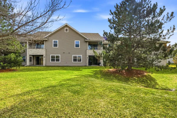 $329,000 | 18520 Emerald Circle, Unit F, Brookfield, WI 53045