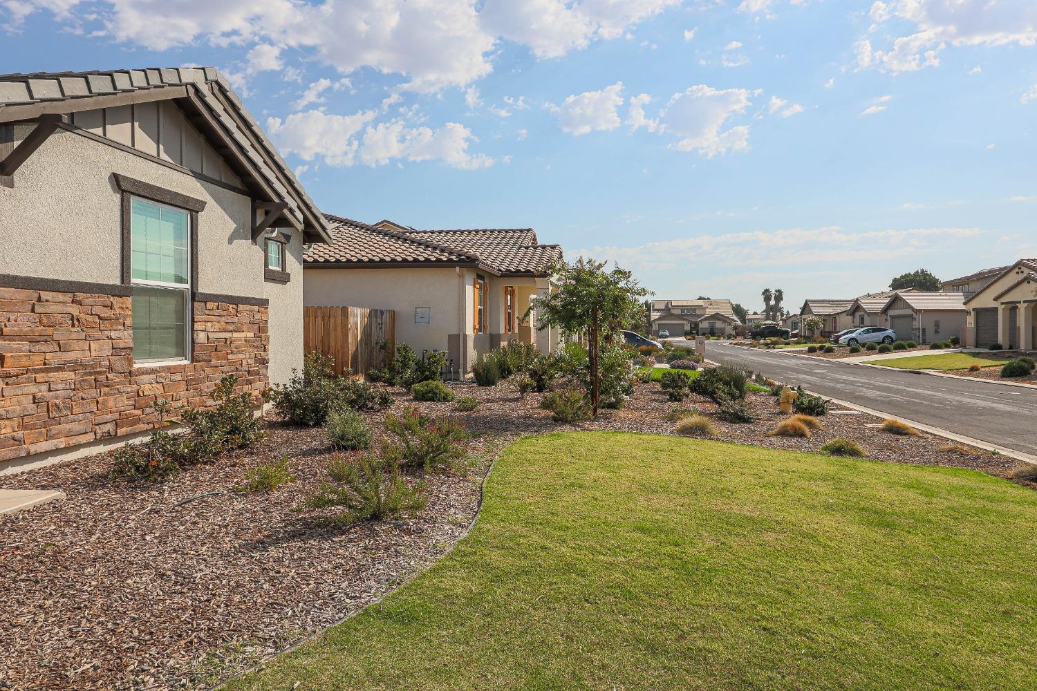 13160 Ridgewood Way Chowchilla, CA 93610 - Photo 3 of 48 Gallery Image 3