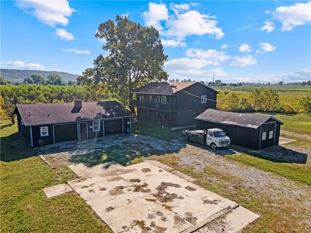 $179,000 | 22125 Westside Drive, Rushville, MO 64484