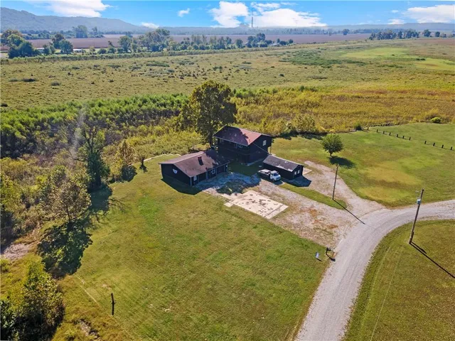 $179,000 | 22125 Westside Drive, Rushville, MO 64484