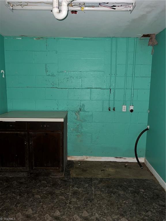 2476 Red Brush Road Mount Airy, NC 27030 - Photo 27 of 29 Gallery Image 27