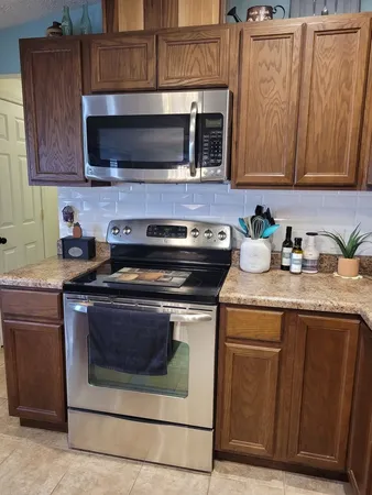 $242,500 | 17362 North Idlewood Lane, Mount Vernon, IL 62864