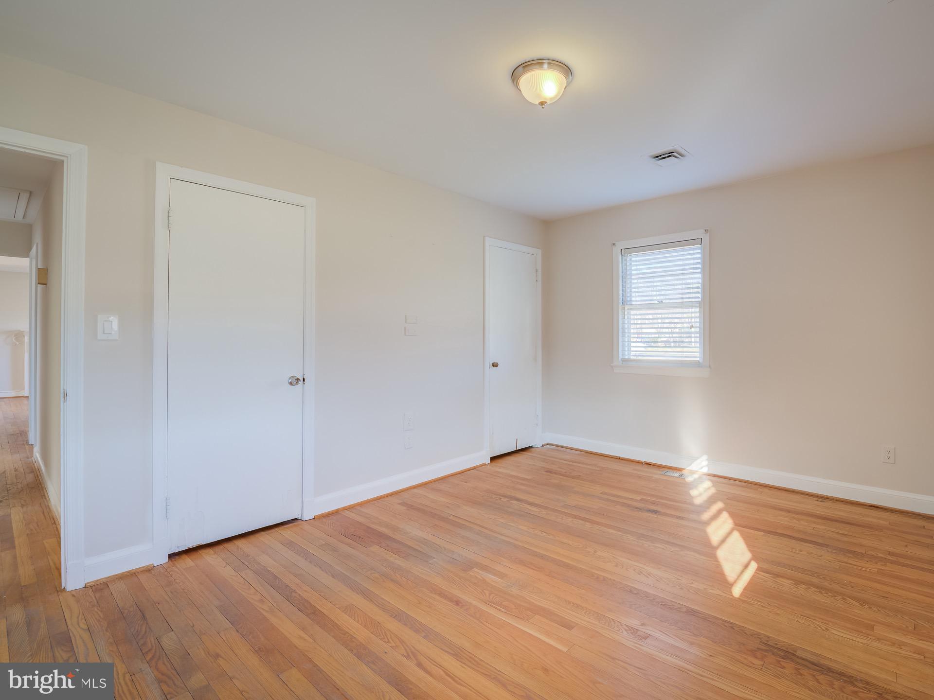 6443 Franconia Road Springfield, VA 22150 - Photo 2 of 45