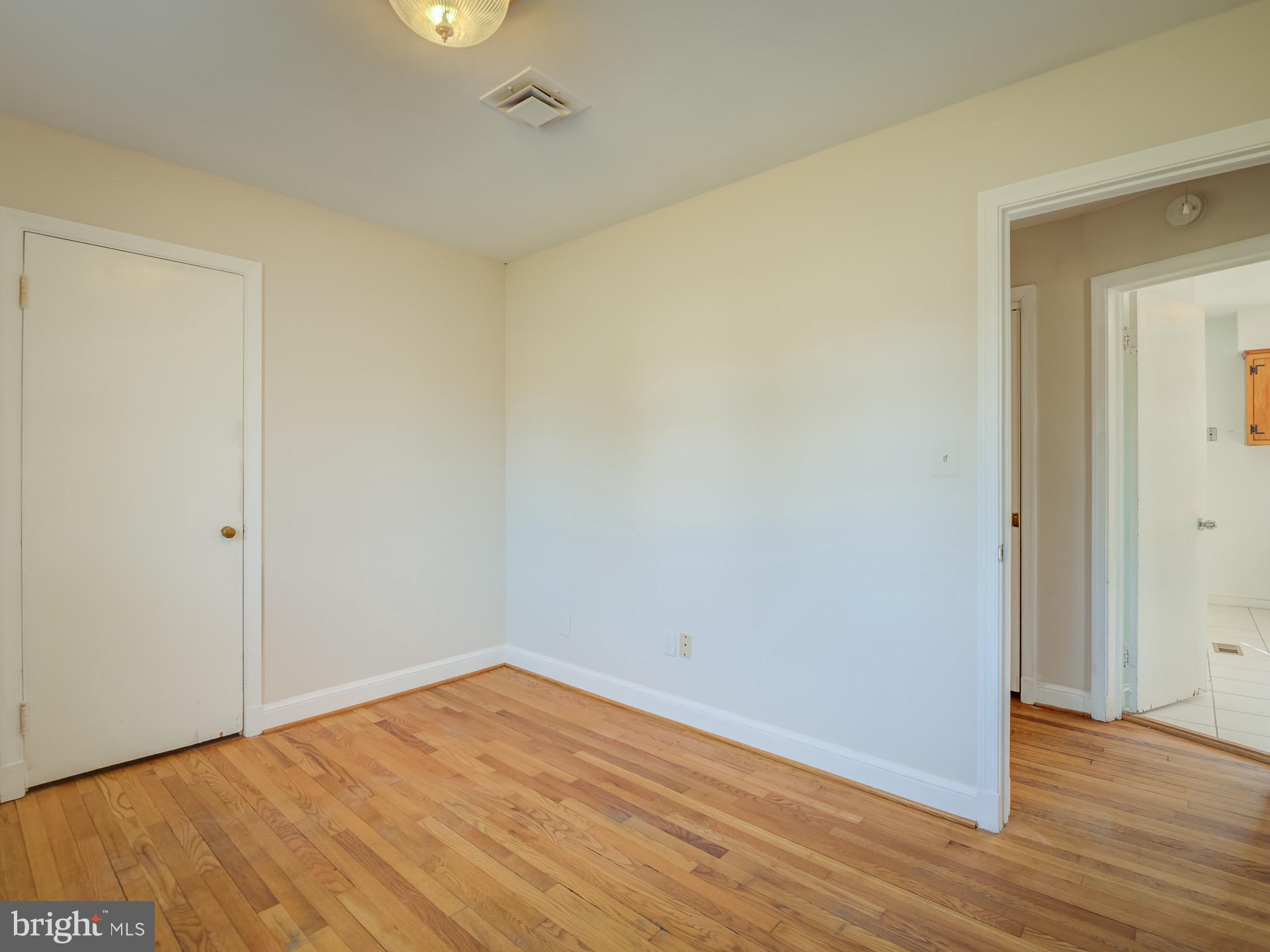 6443 Franconia Road Springfield, VA 22150 - Photo 14 of 45