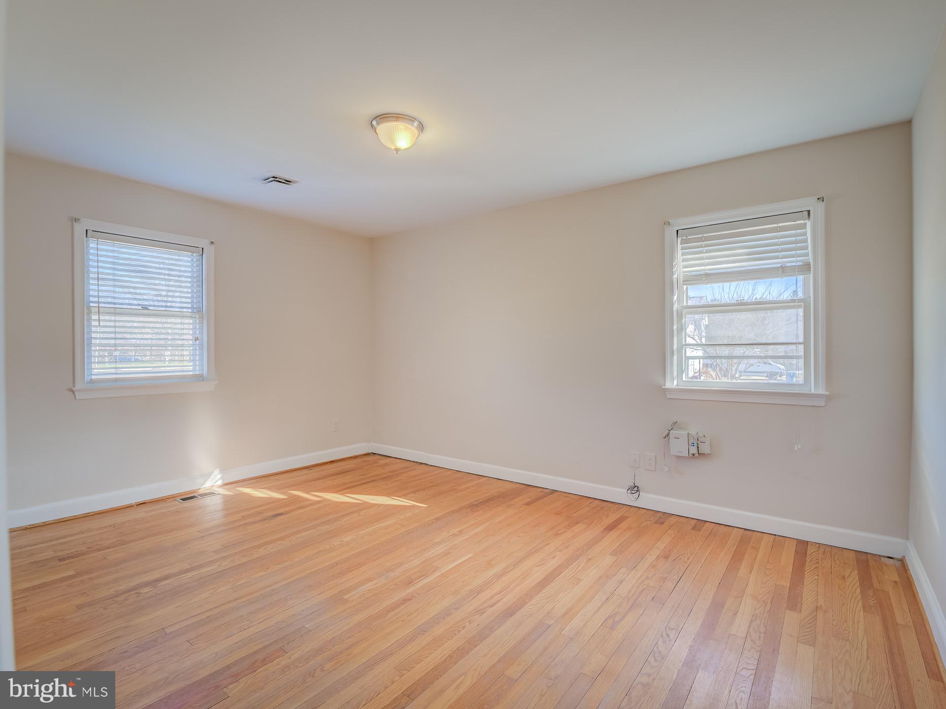 6443 Franconia Road Springfield, VA 22150 - Photo 5 of 45