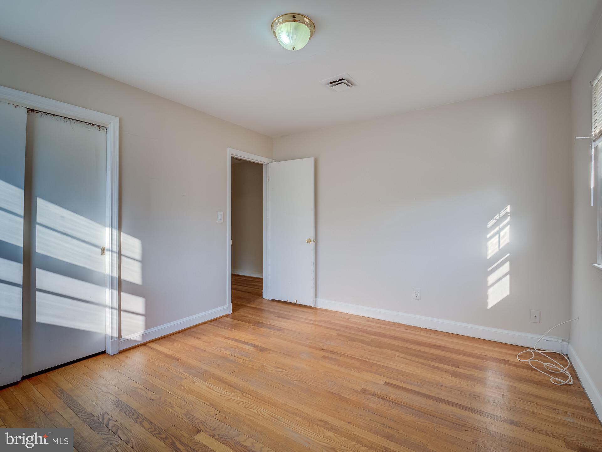 6443 Franconia Road Springfield, VA 22150 - Photo 7 of 45