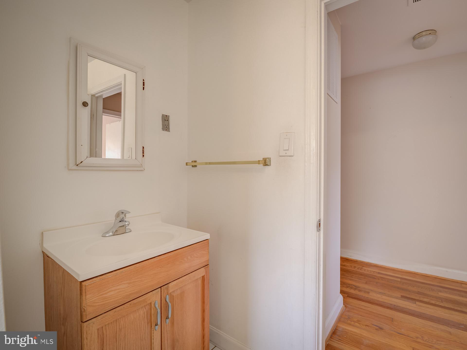 6443 Franconia Road Springfield, VA 22150 - Photo 9 of 45