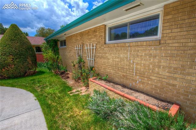 702 Castle Road Colorado Springs, CO 80904 - Photo 28 of 29 Gallery Image 28