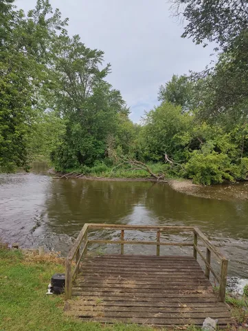 $119,000 | 1030 West Drive, South Elgin, IL 60177