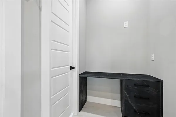 a view of walk in closet