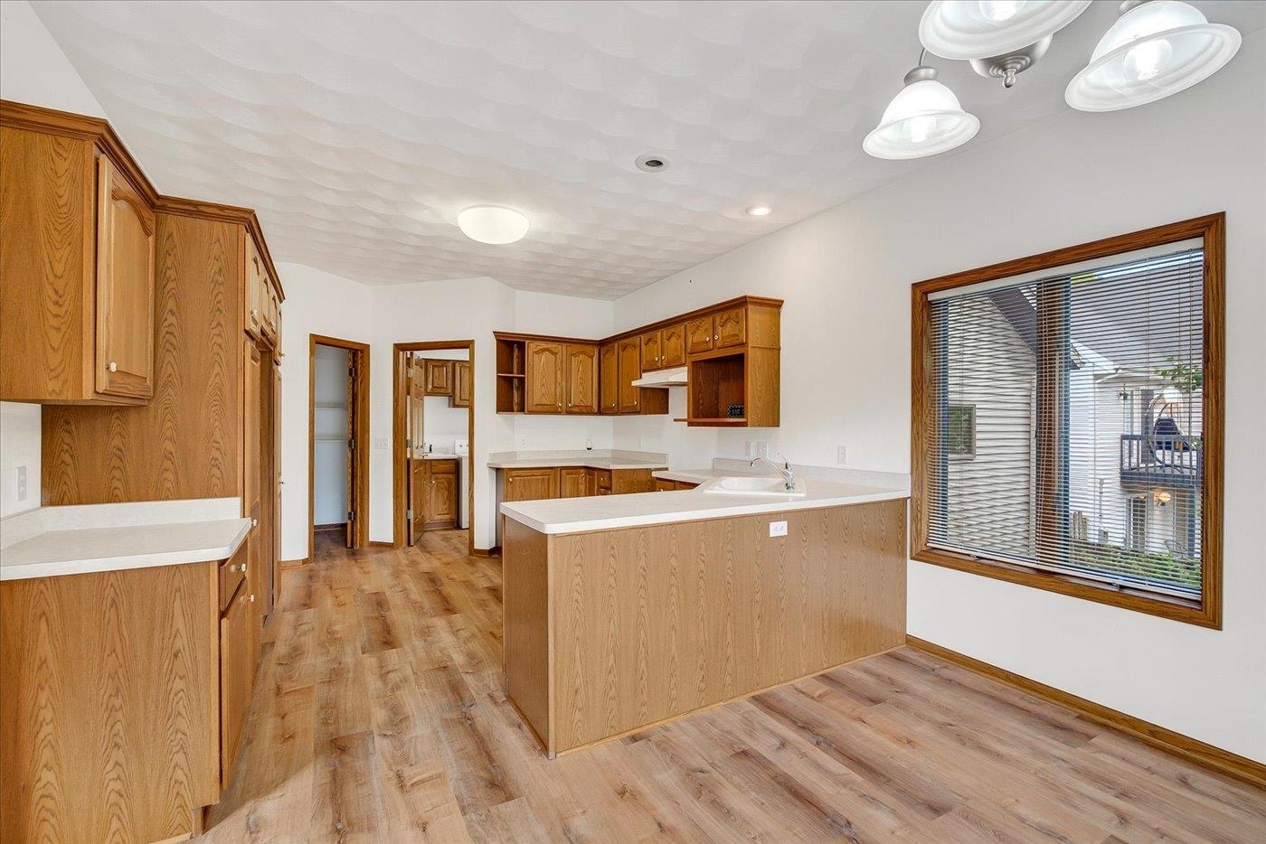 720 Waveland Road Janesville, WI 53548 - Photo 20 of 64