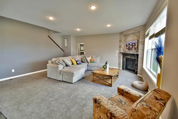 $559,000 | 7353 168th Circle Northwest, Ramsey, MN 55303