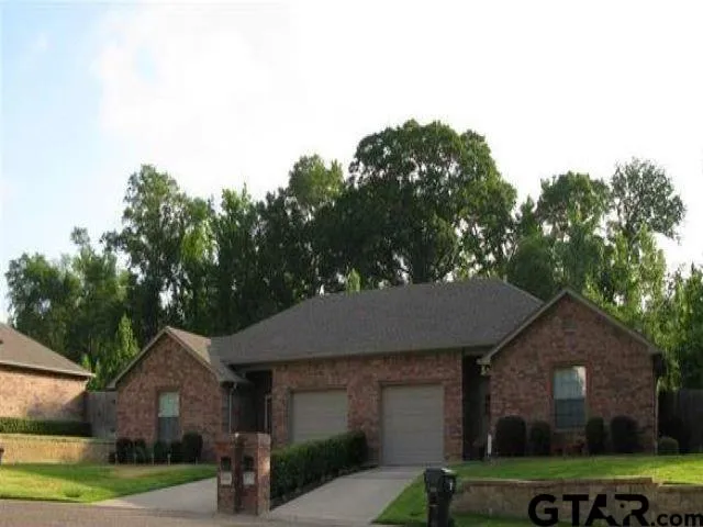 $1,300 | 6090 Creekside Circle, Tyler, TX 75703