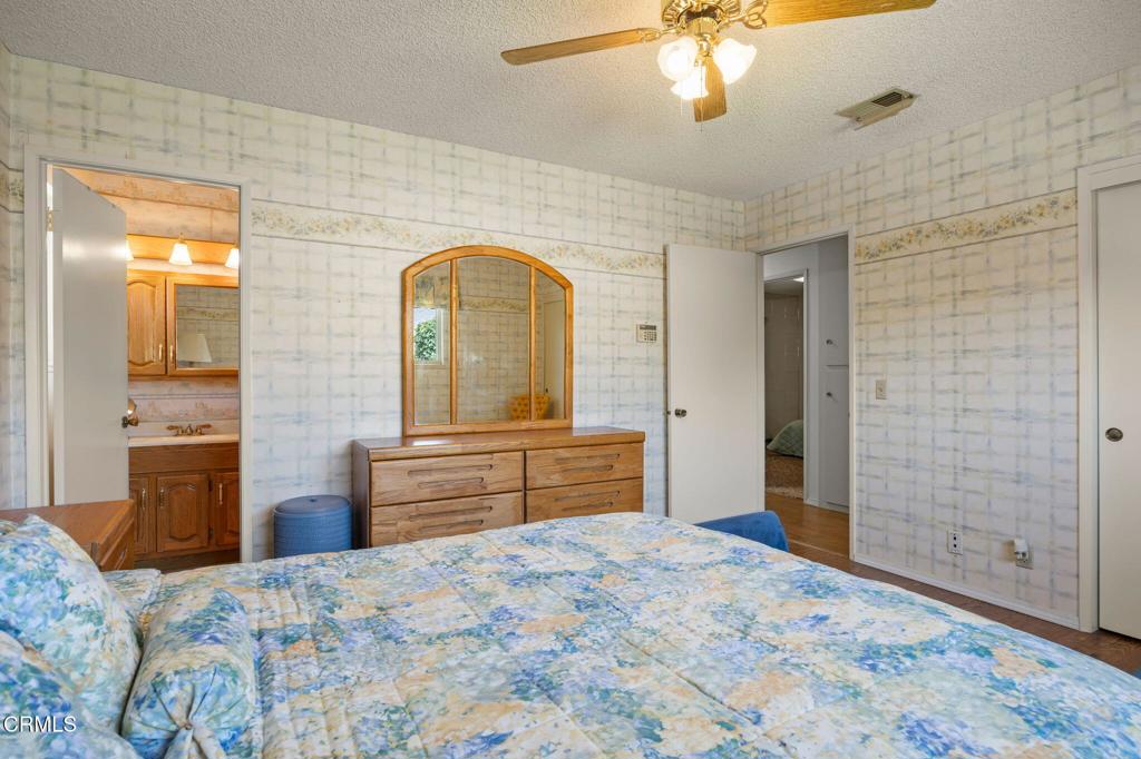 2040 Olga Street Oxnard, CA 93036 - Photo 32 of 48 33-web-or-mls-SeaoroStudios-2040Olga102