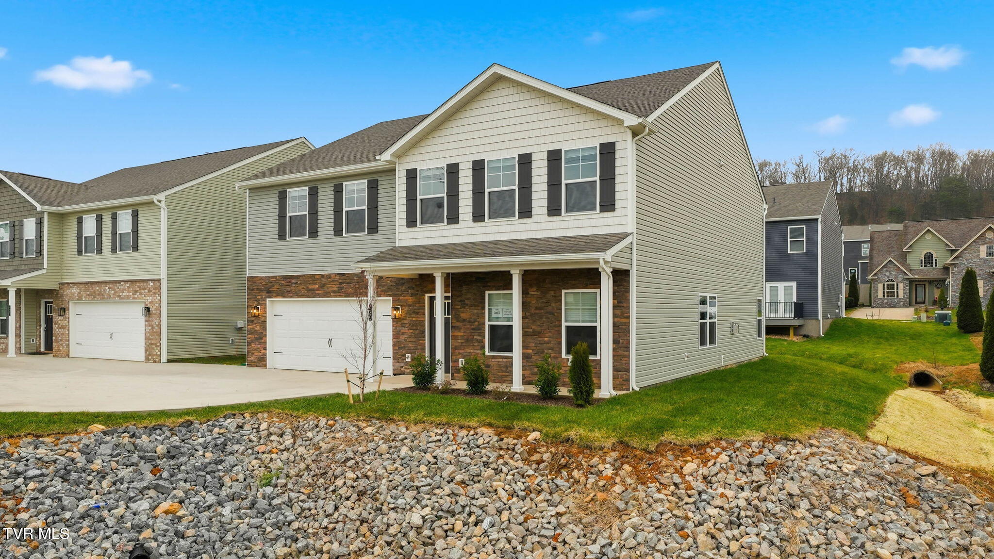 439 Rock Springs Road Kingsport, TN 37663 - Photo 3 of 39 23-web-or-mls-439 Rock Springs-3