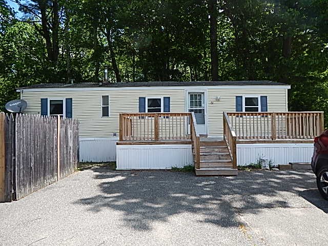 72 Depot Road Epping, NH 03042 - Photo 1 of 12