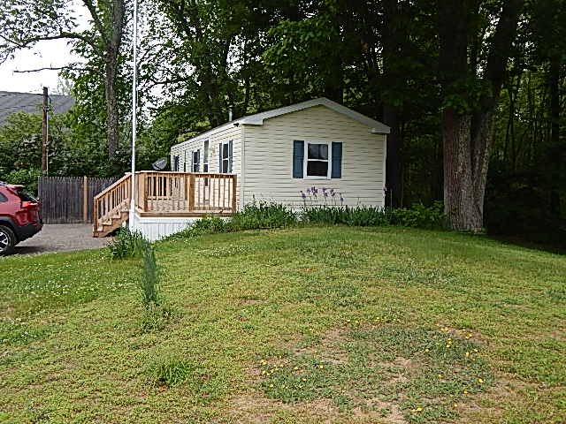 72 Depot Road Epping, NH 03042 - Photo 2 of 12