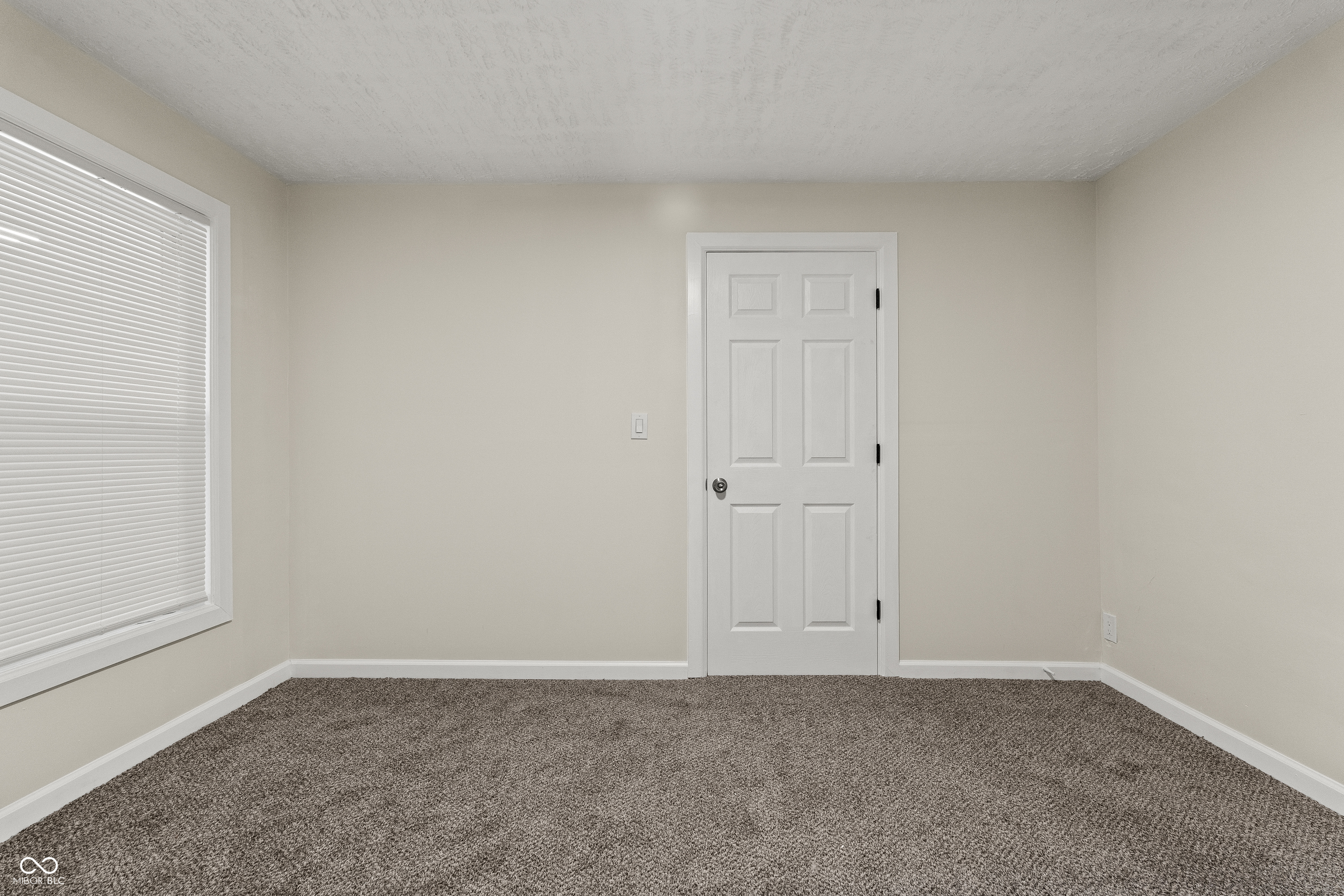 1260 Hiatt Street Indianapolis, IN 46221 - Photo 14 of 29