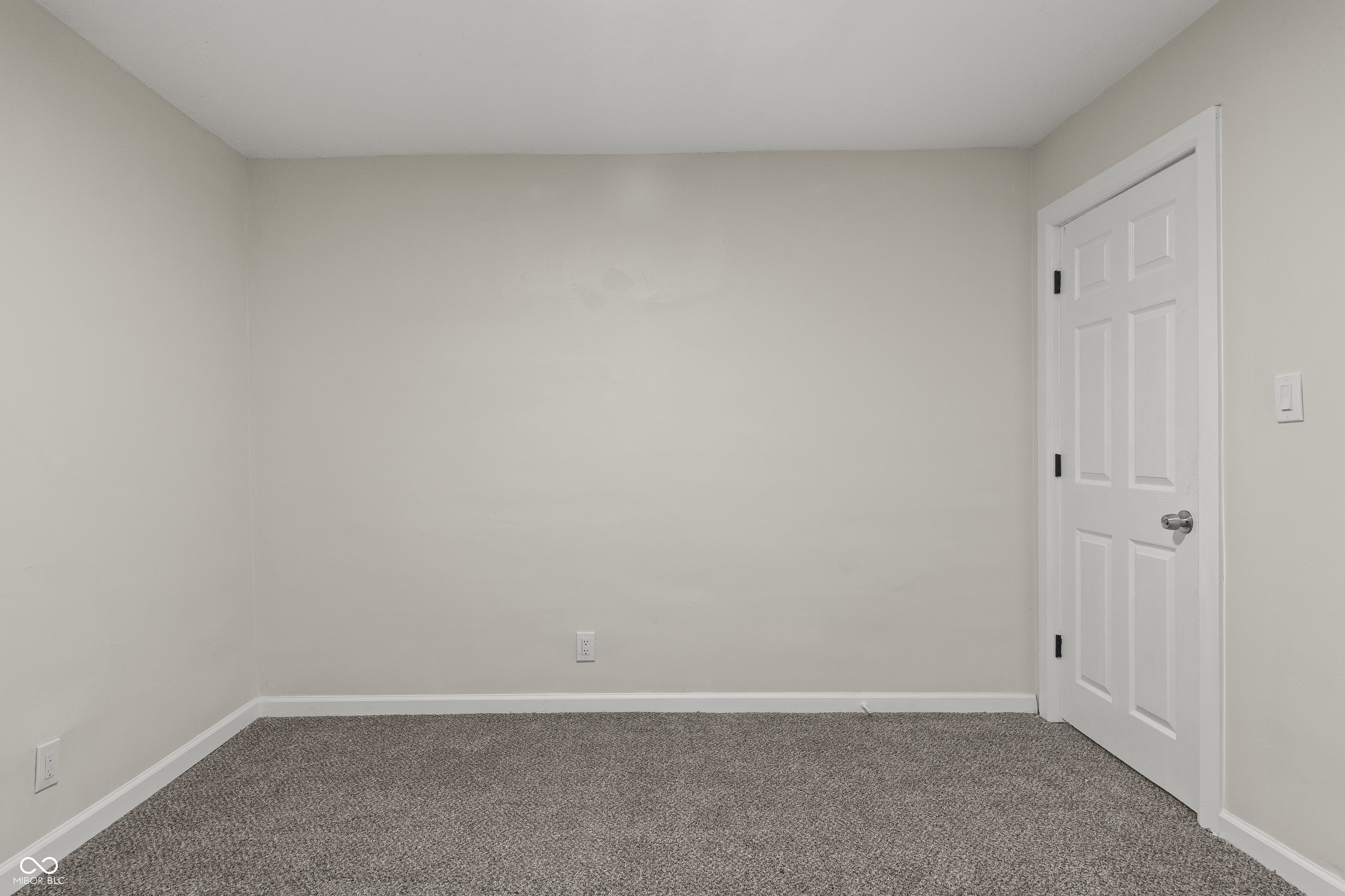 1260 Hiatt Street Indianapolis, IN 46221 - Photo 16 of 29