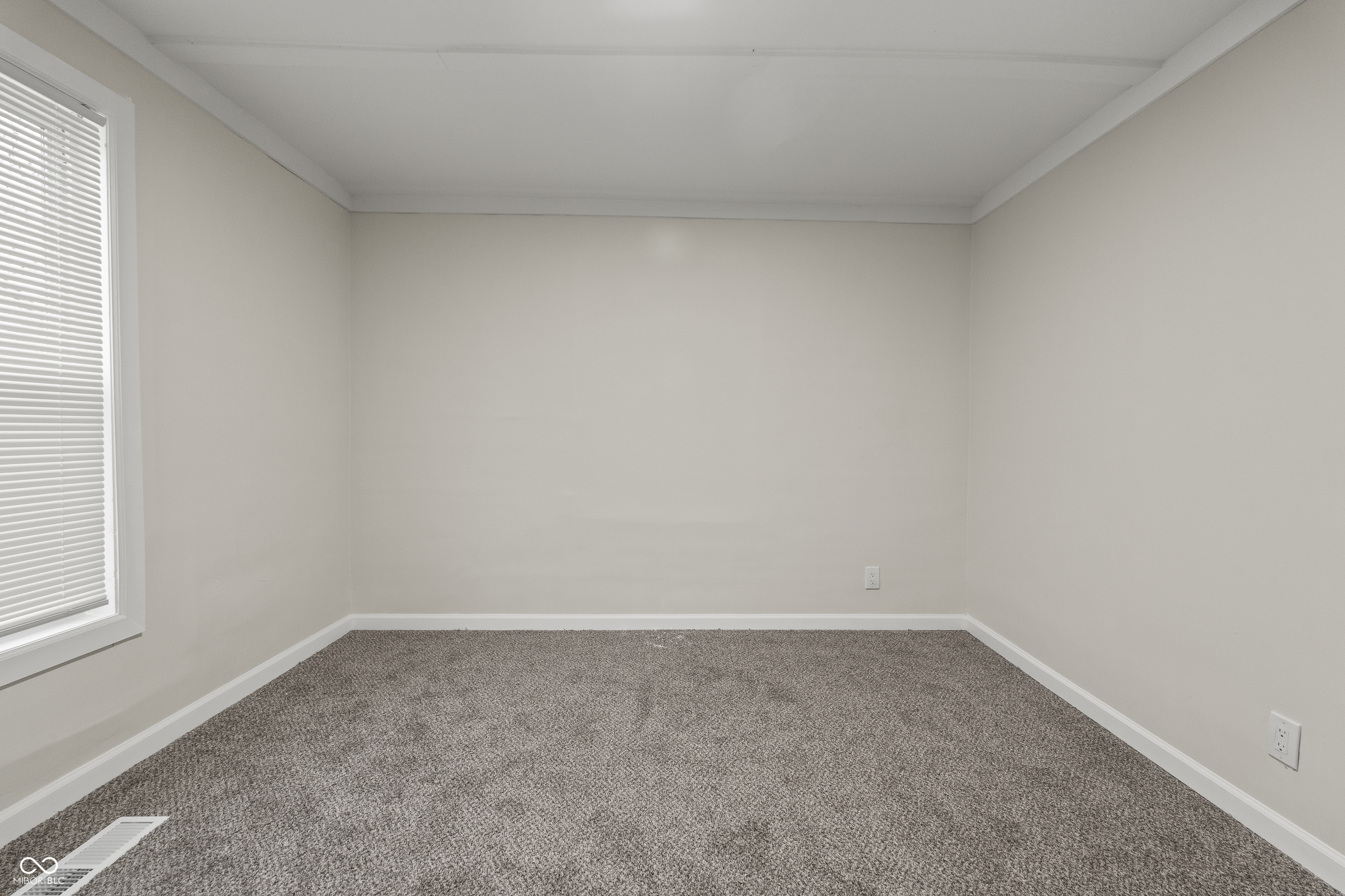 1260 Hiatt Street Indianapolis, IN 46221 - Photo 18 of 29