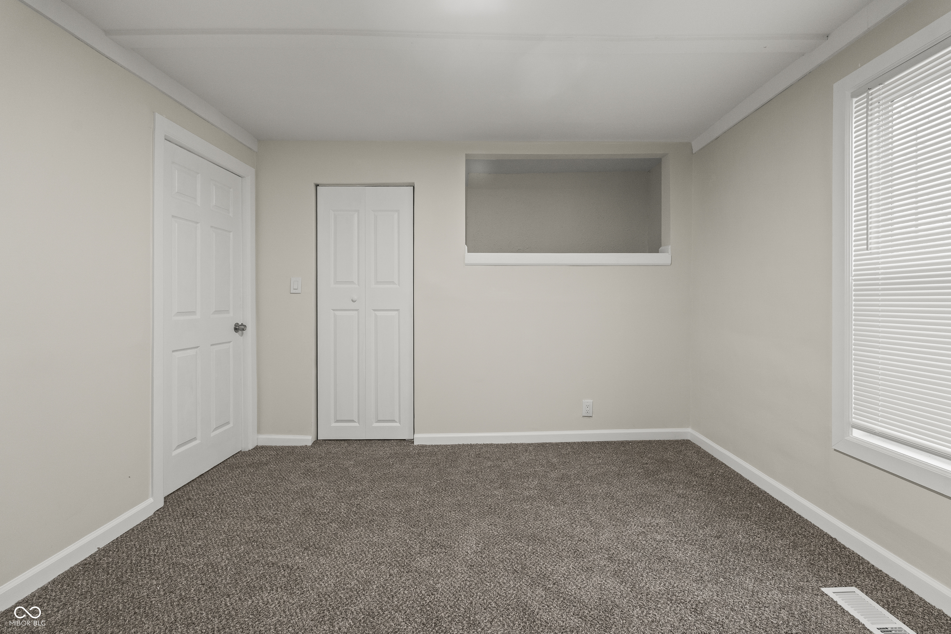 1260 Hiatt Street Indianapolis, IN 46221 - Photo 19 of 29