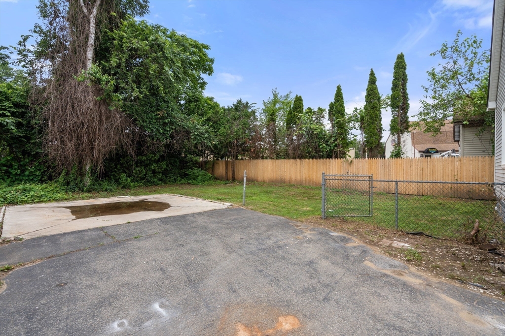 32 Kent Road Springfield, MA 01129 - Photo 25 of 30 a view of a park