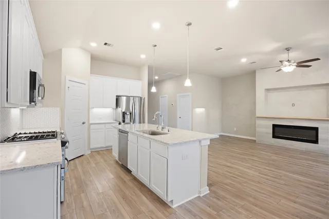 $3,000 | 19003 Yellowstone Landing Court, Cypress, TX 77433