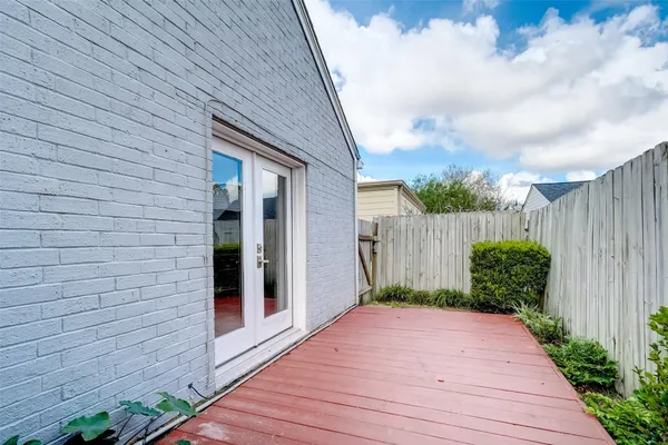 $3,500 | 1107 Stoney Hill Drive, Houston, TX 77077