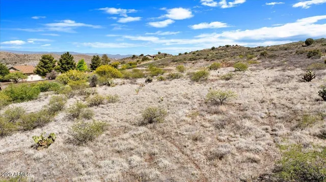 a view of a sky view